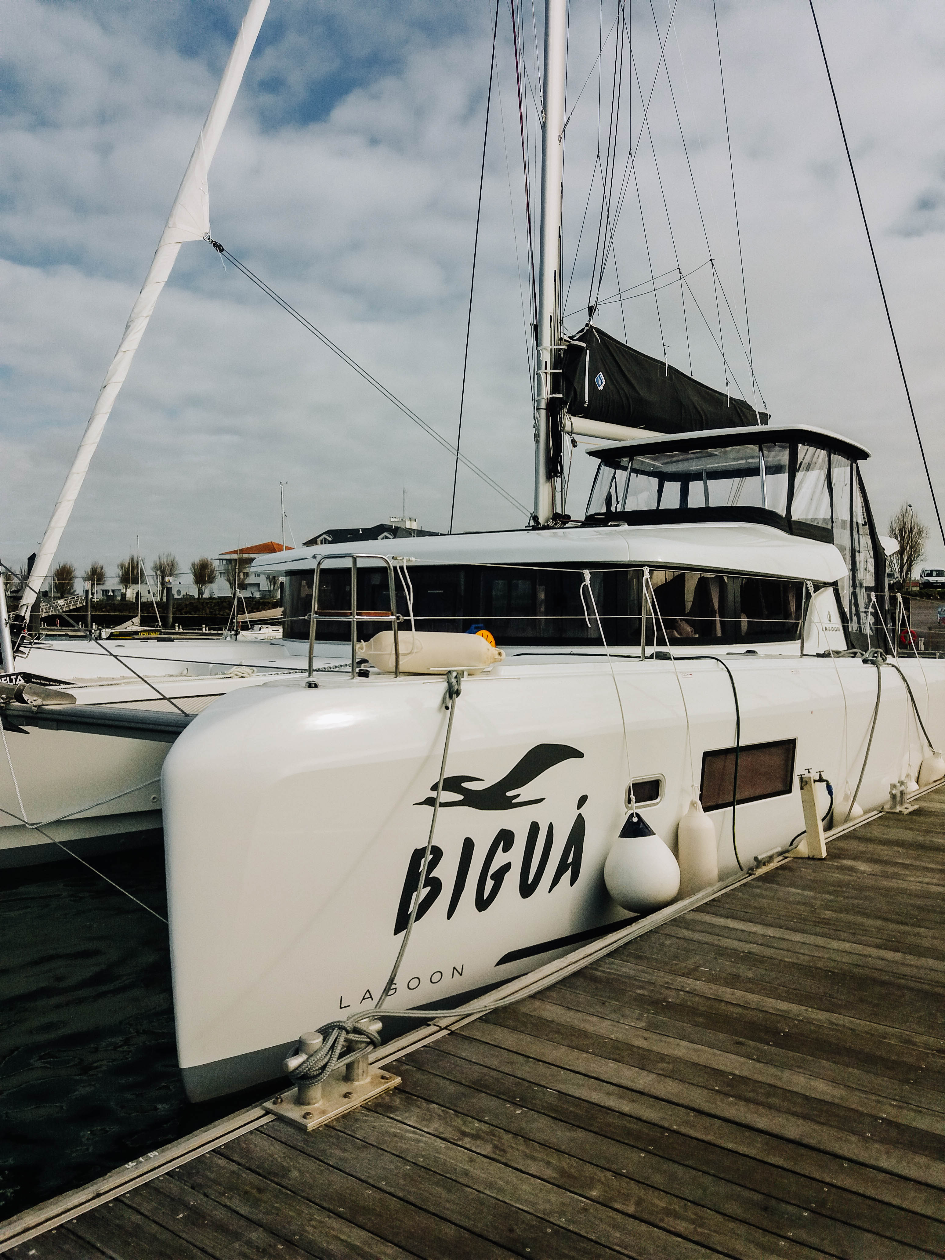 Used Sail Catamaran for Sale 2018 Lagoon 42 Boat Highlights